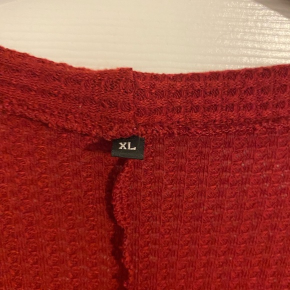 Long sleeve front tie top - Picture 4 of 7